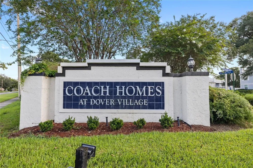 5300 DOVER VILLAGE LANE #4 Orlando, FL 32812