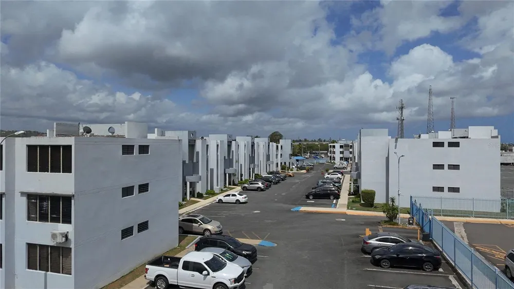 COND PLAZA DEL ESTE #18 Canovanas, PR 00729
