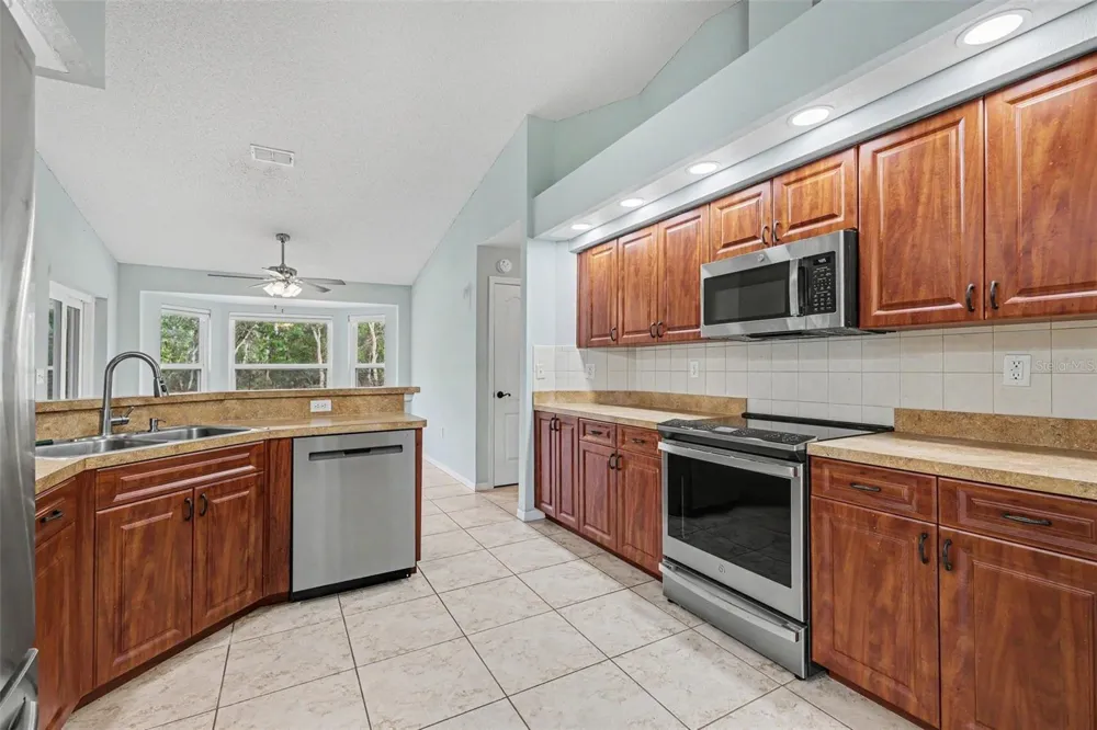 3241 W HIGGINS PLACE Citrus Springs, FL 34433