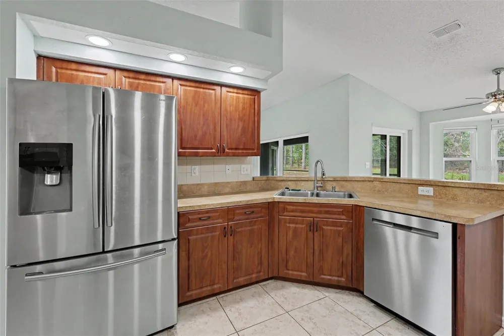 3241 W HIGGINS PLACE Citrus Springs, FL 34433