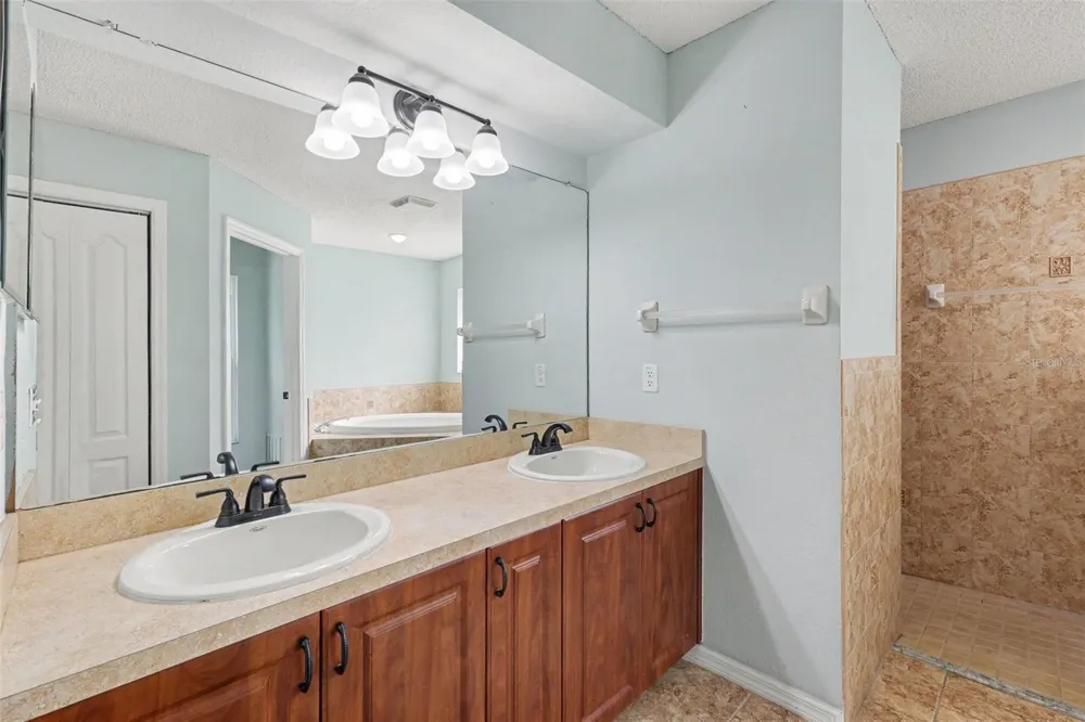 3241 W HIGGINS PLACE Citrus Springs, FL 34433