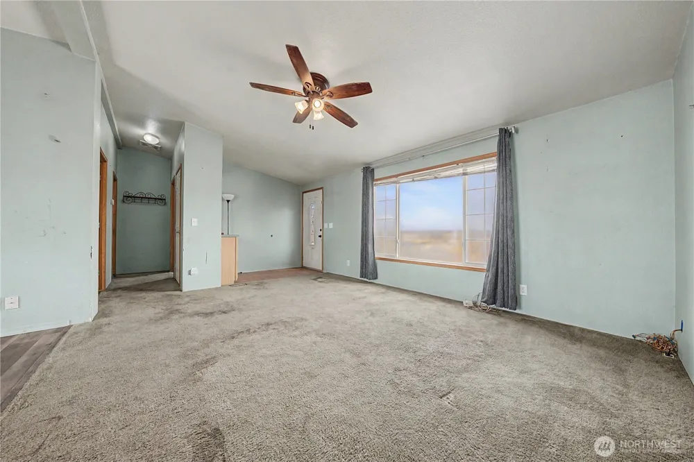 7483 Road E.7 NE Moses Lake, WA 98837