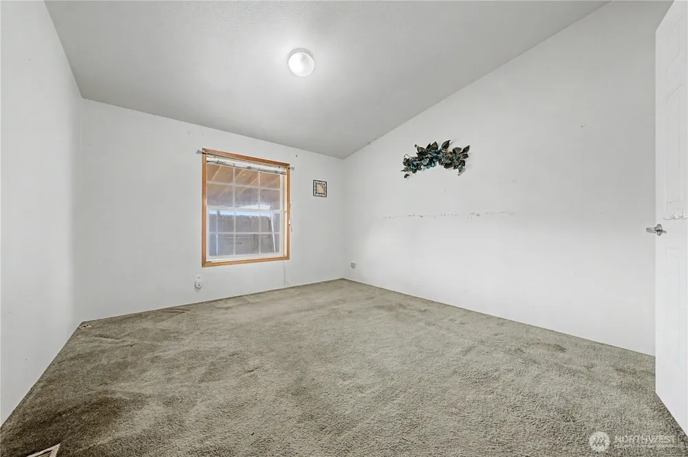 7483 Road E.7 NE Moses Lake, WA 98837
