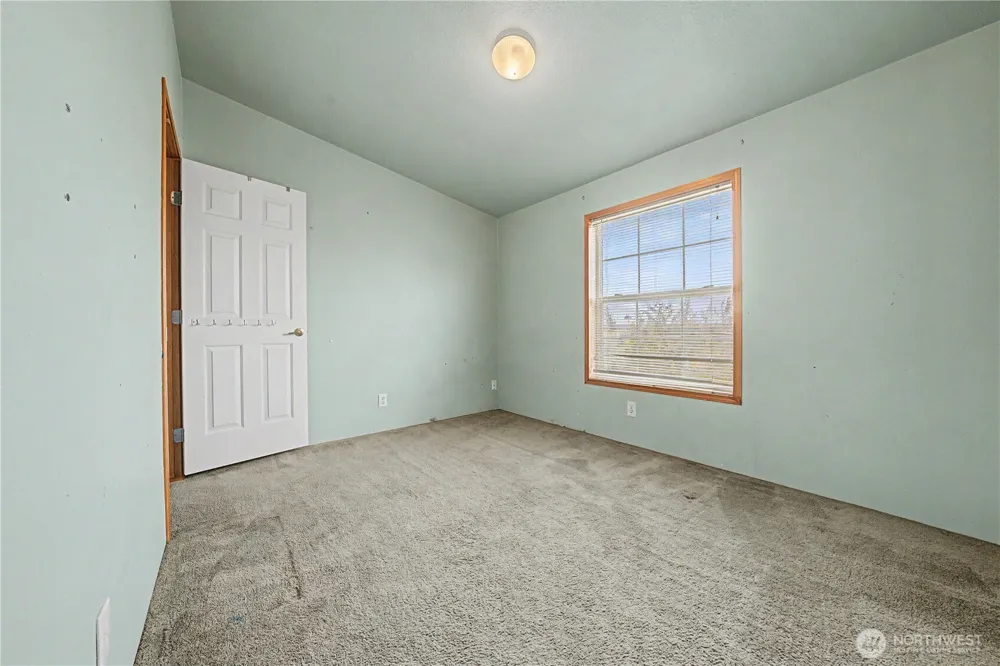 7483 Road E.7 NE Moses Lake, WA 98837