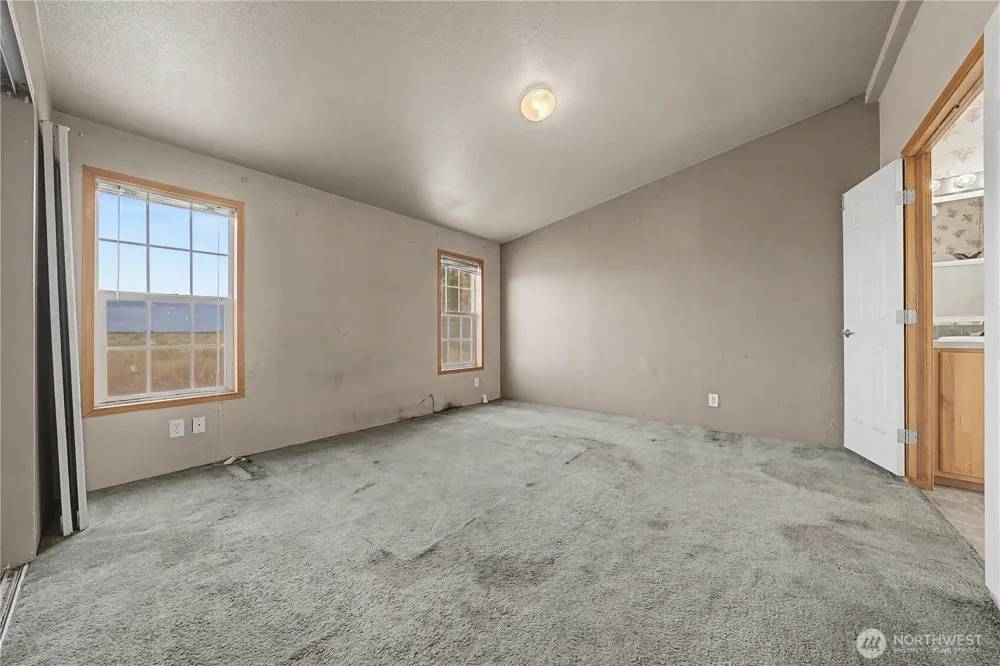 7483 Road E.7 NE Moses Lake, WA 98837