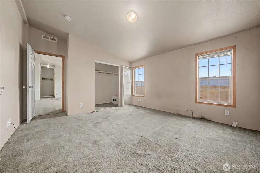 7483 Road E.7 NE Moses Lake, WA 98837