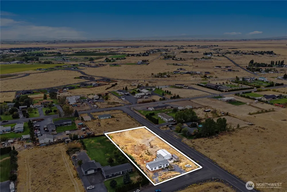 7483 Road E.7 NE Moses Lake, WA 98837