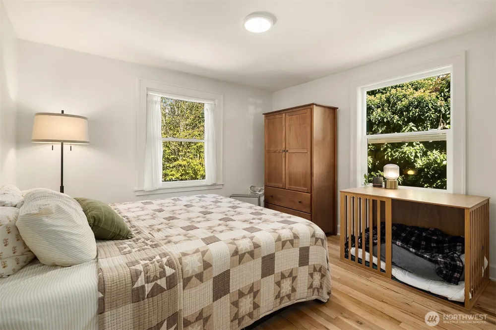 323 NW 83rd Street Seattle, WA 98117