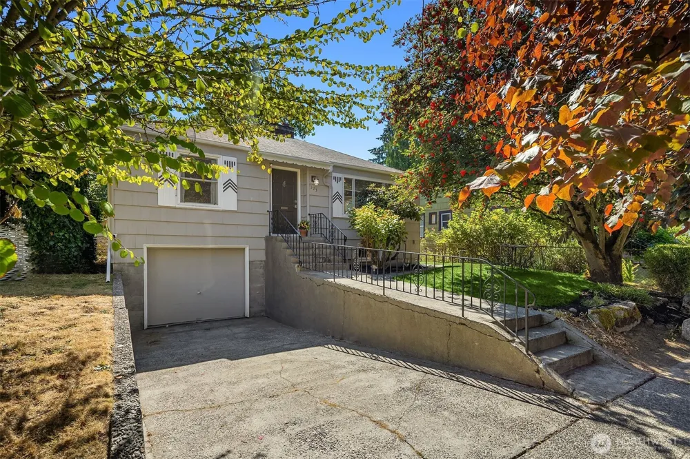 323 NW 83rd Street Seattle, WA 98117