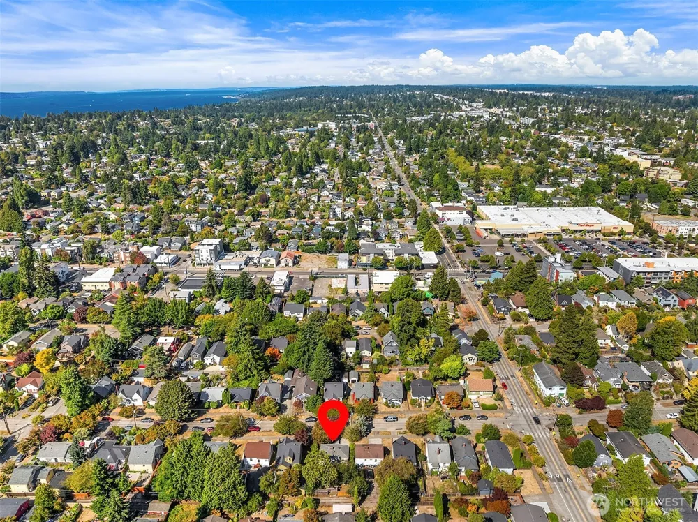 323 NW 83rd Street Seattle, WA 98117
