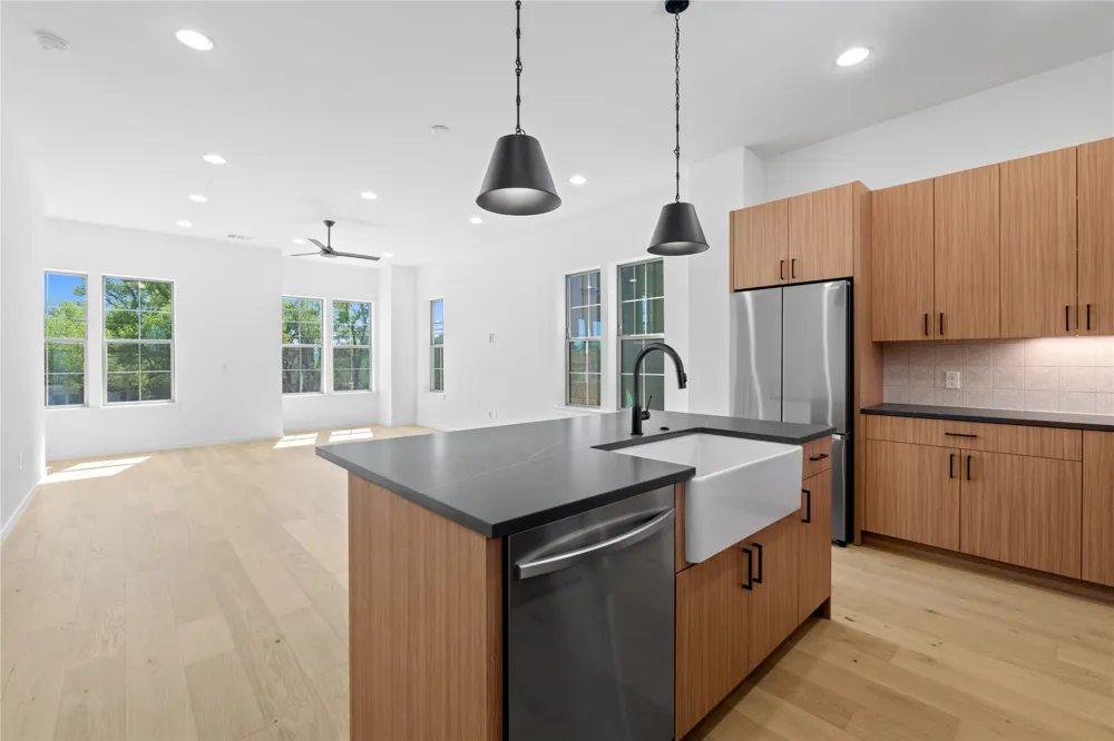 3500 Pecan Springs Road #4 Austin, TX 78723