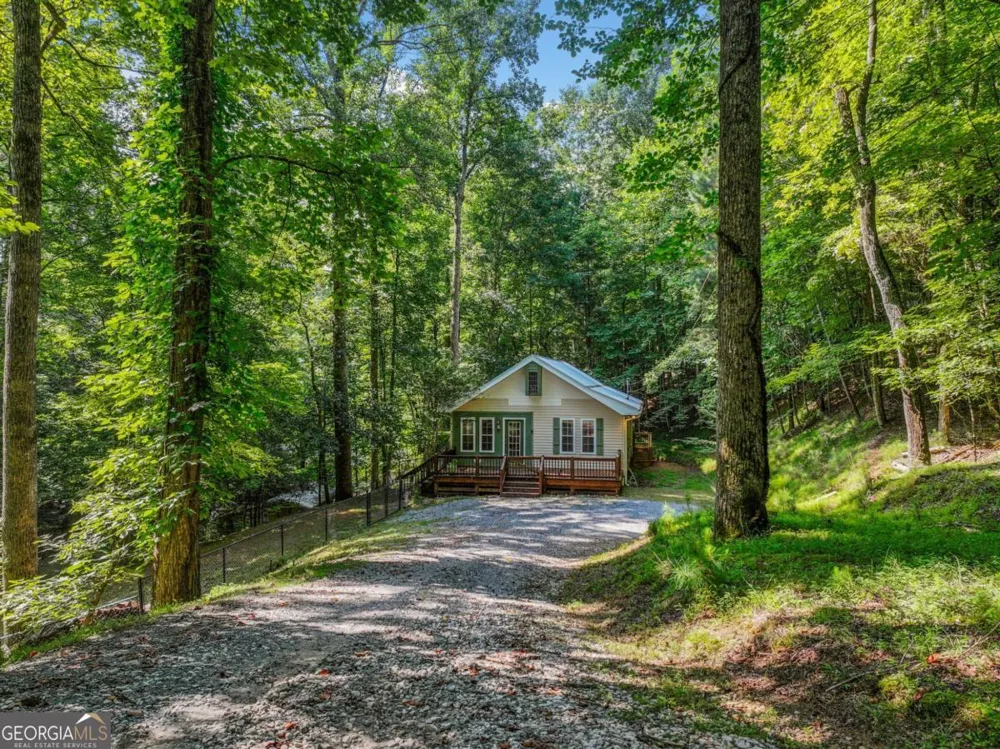 158 Bamby LN Ellijay, GA 30540