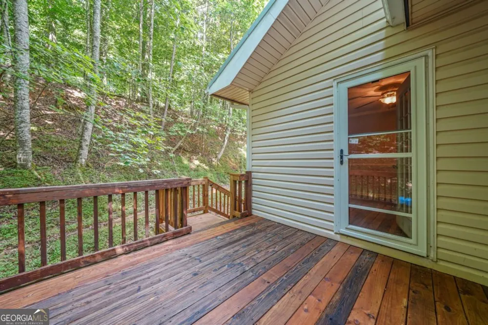 158 Bamby LN Ellijay, GA 30540
