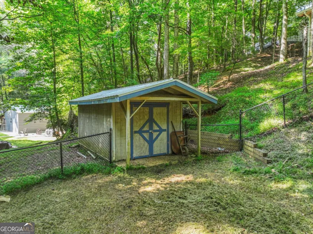 158 Bamby LN Ellijay, GA 30540