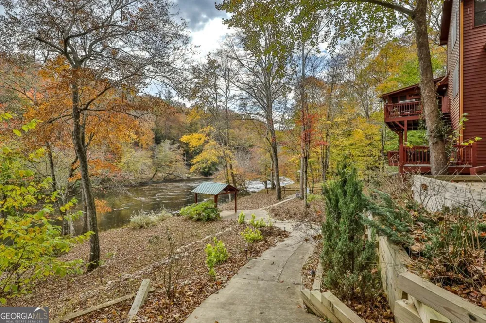 178 Novena CT Ellijay, GA 30540