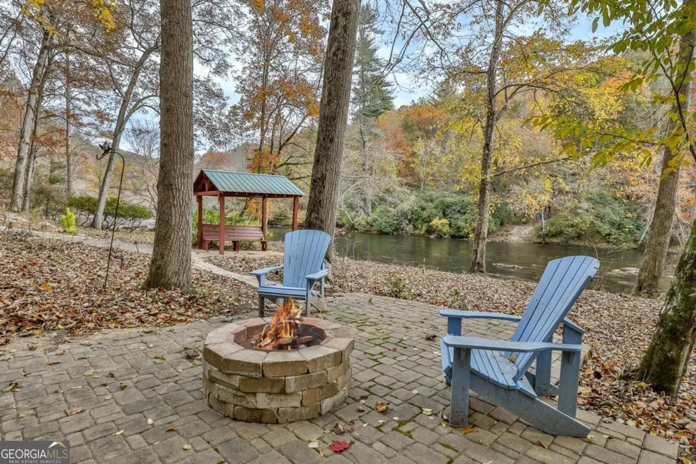 178 Novena CT Ellijay, GA 30540