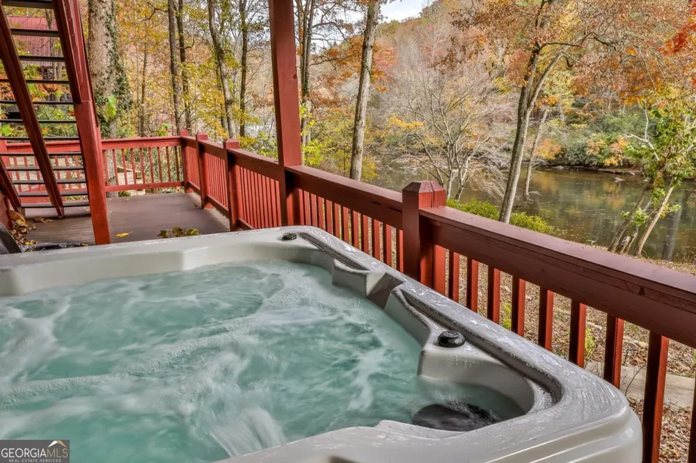 178 Novena CT Ellijay, GA 30540