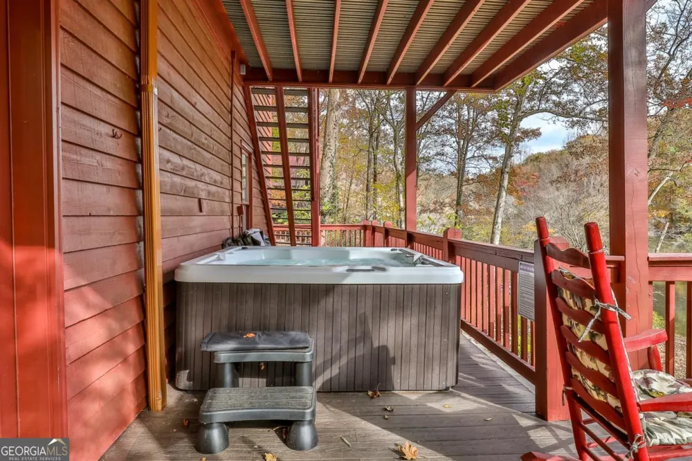 178 Novena CT Ellijay, GA 30540