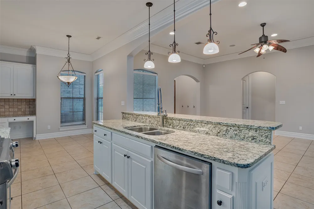 9329 S Plaquemine Drive Shreveport, LA 71115