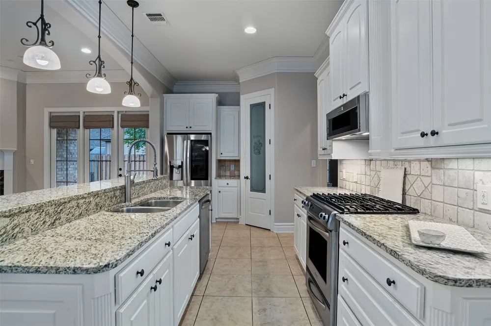 9329 S Plaquemine Drive Shreveport, LA 71115