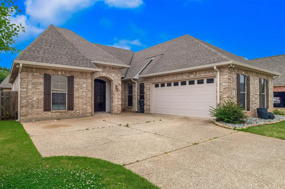 9329 S Plaquemine Drive Shreveport, LA 71115