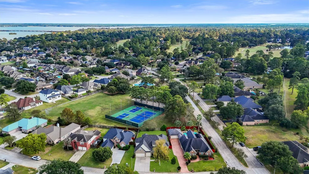 8206 Shoregrove Drive Humble, TX 77346