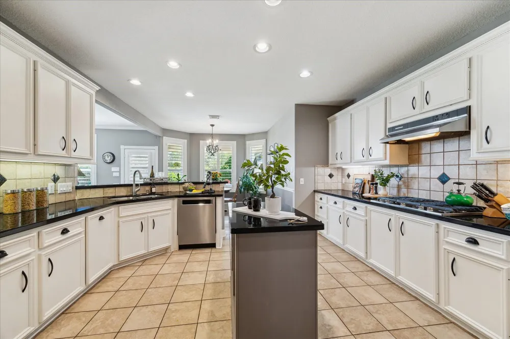 8206 Shoregrove Drive Humble, TX 77346