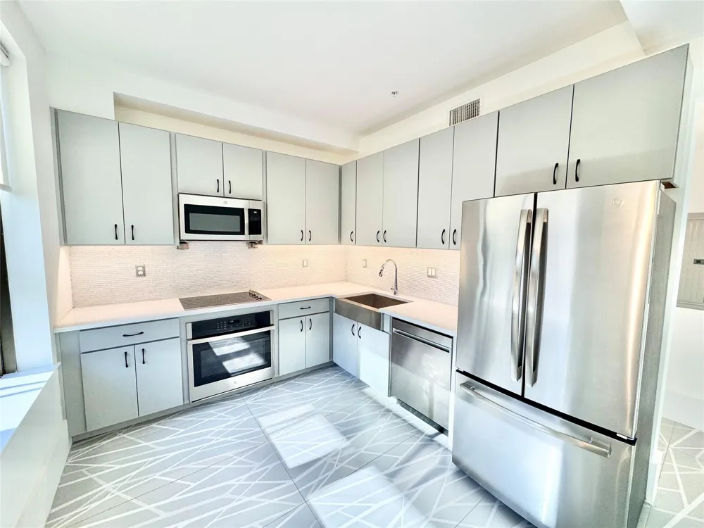 2201 Market Street #505 Galveston, TX 77550