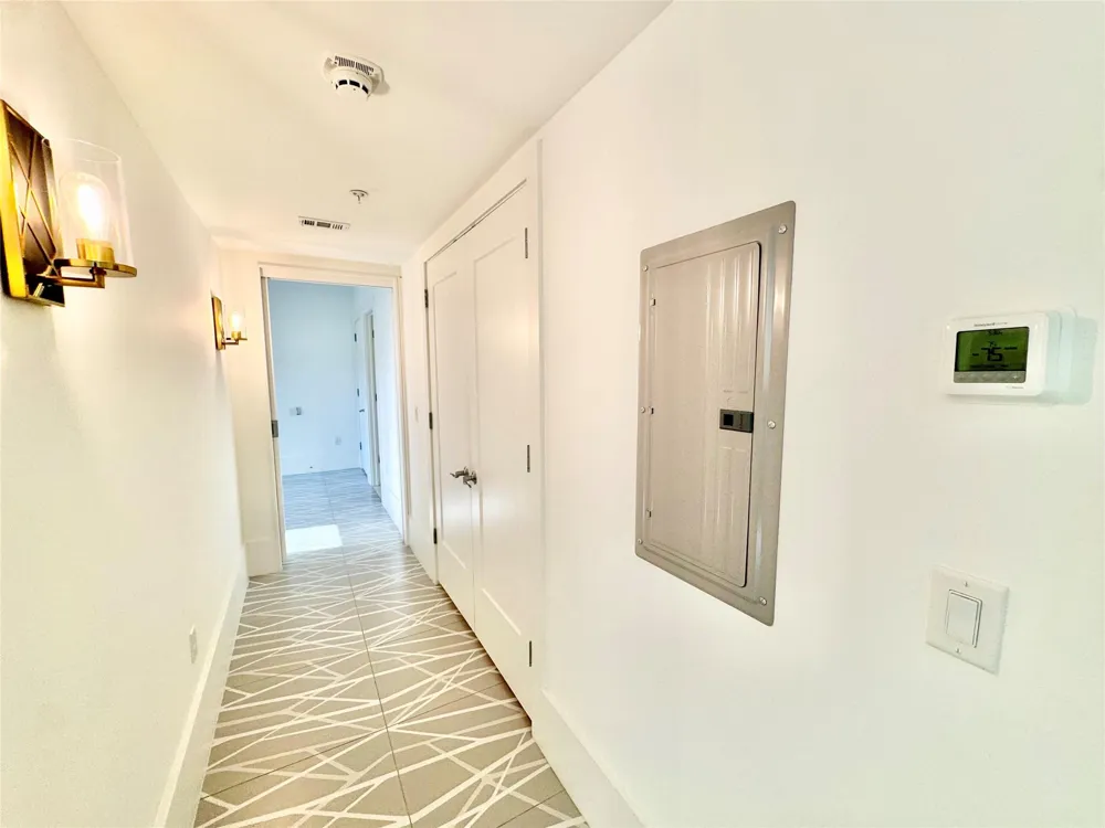 2201 Market Street #505 Galveston, TX 77550