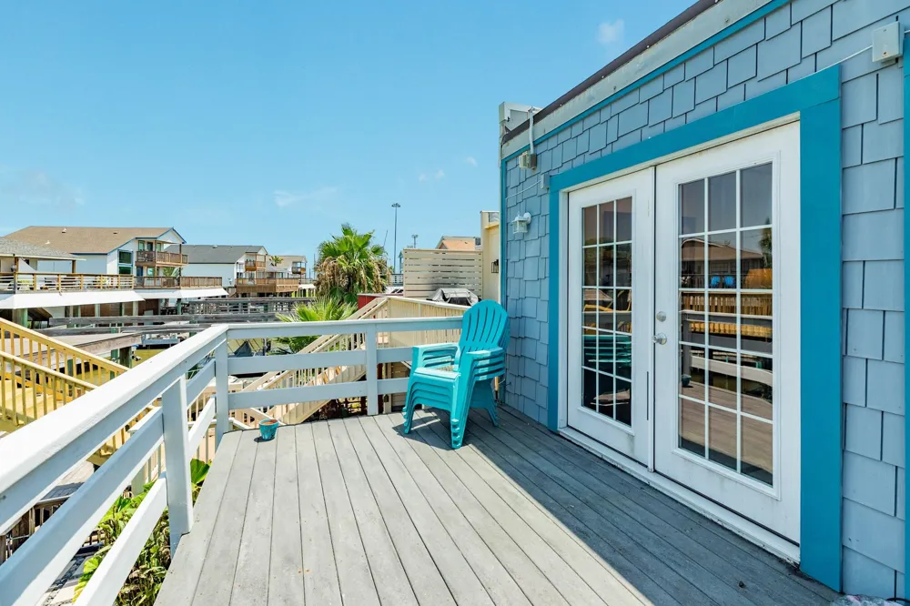46 Harbour Circle Galveston, TX 77554
