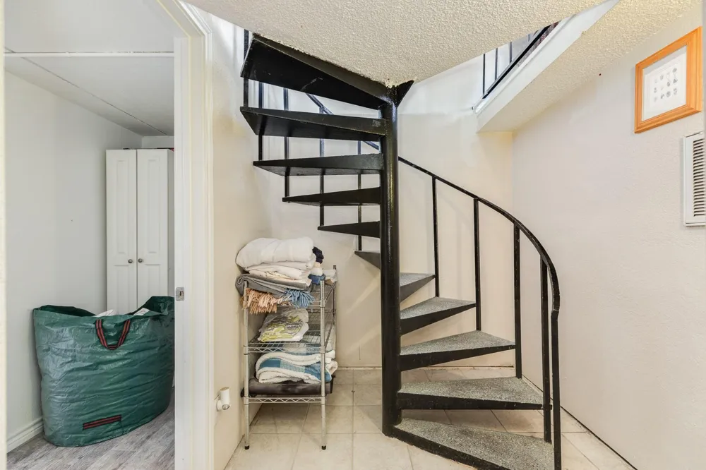 46 Harbour Circle Galveston, TX 77554