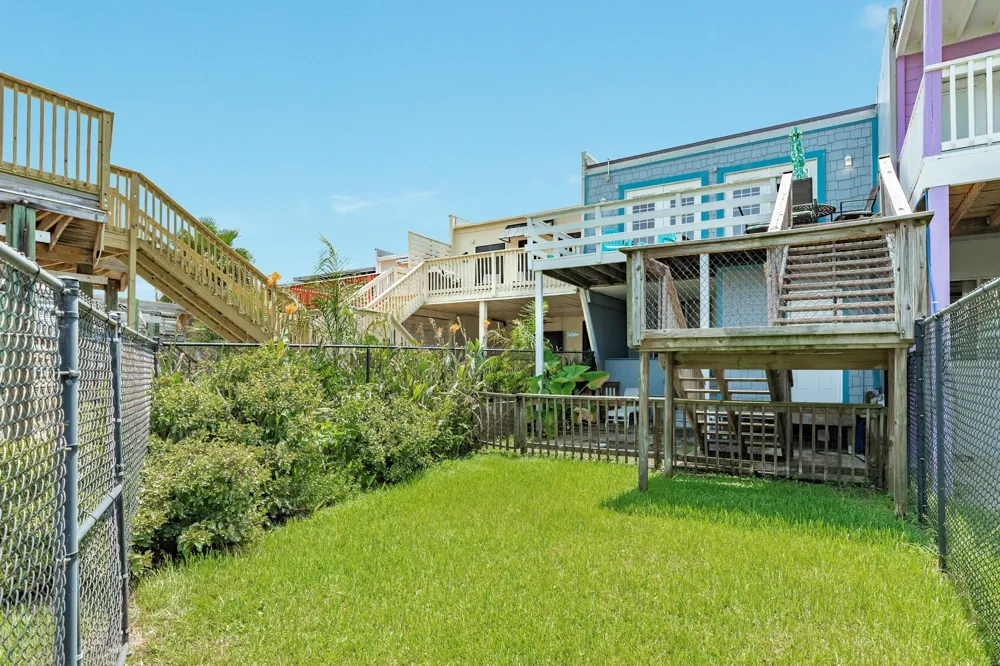 46 Harbour Circle Galveston, TX 77554