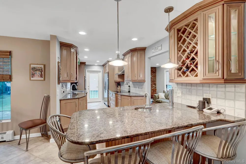 61 Gridley Street West Islip, NY 11795