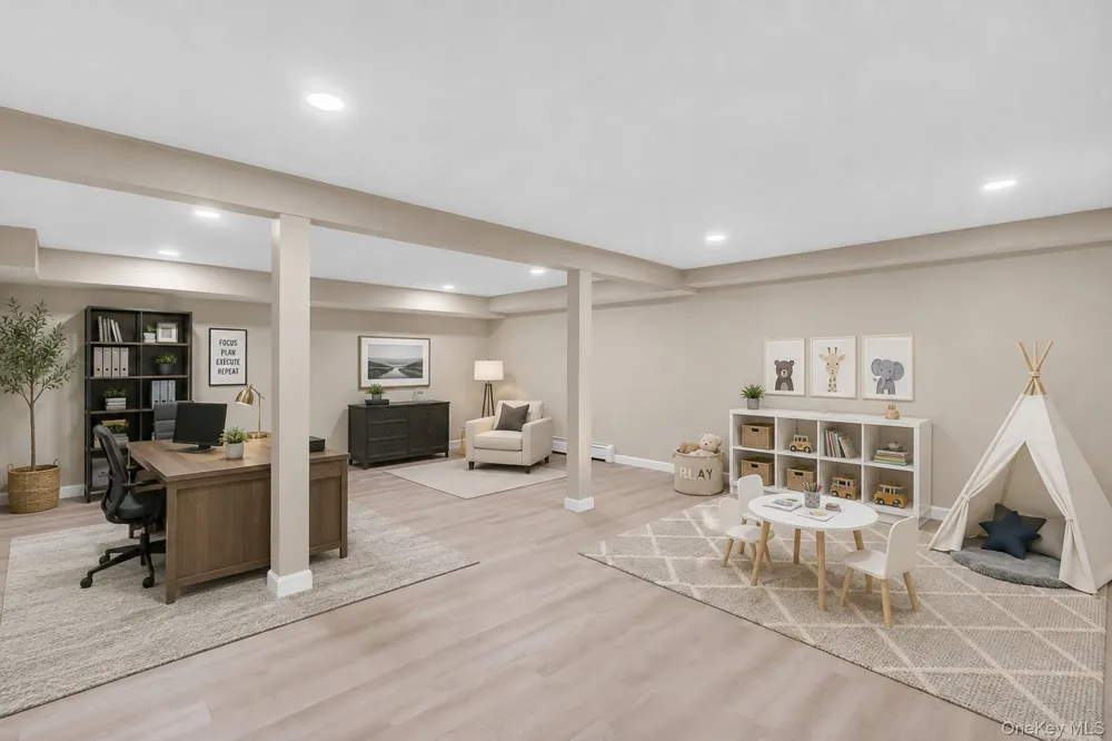 61 Gridley Street West Islip, NY 11795