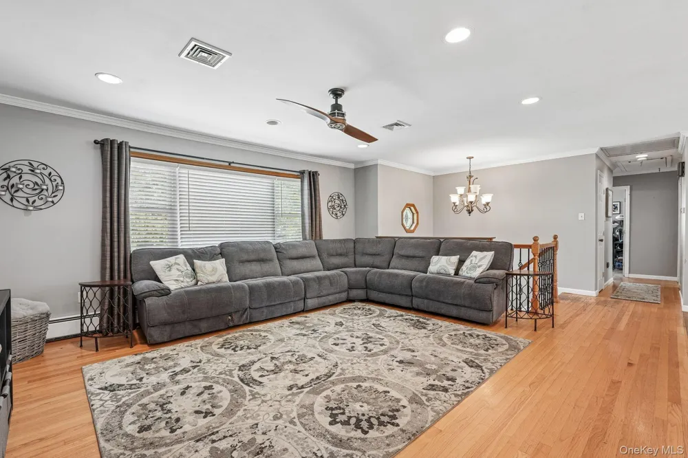 8 Townsend Place Chester, NY 10918
