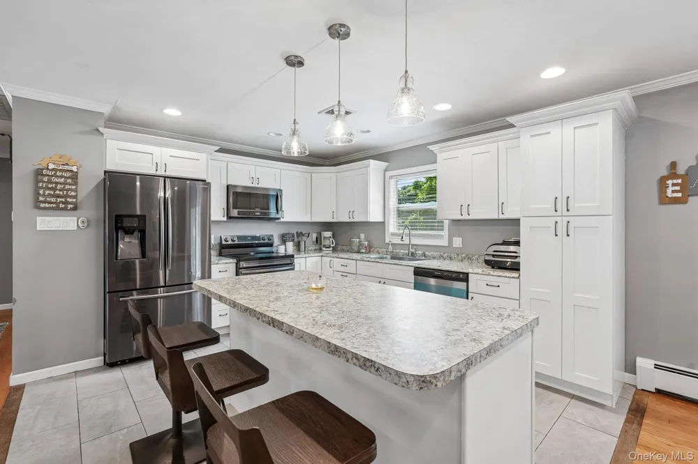 8 Townsend Place Chester, NY 10918