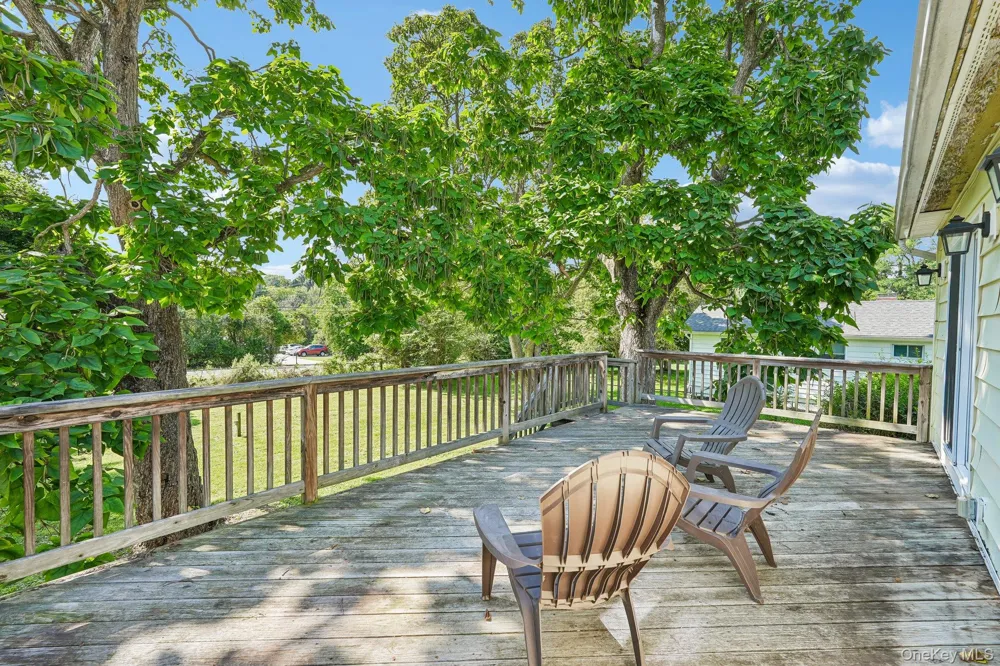 8 Townsend Place Chester, NY 10918