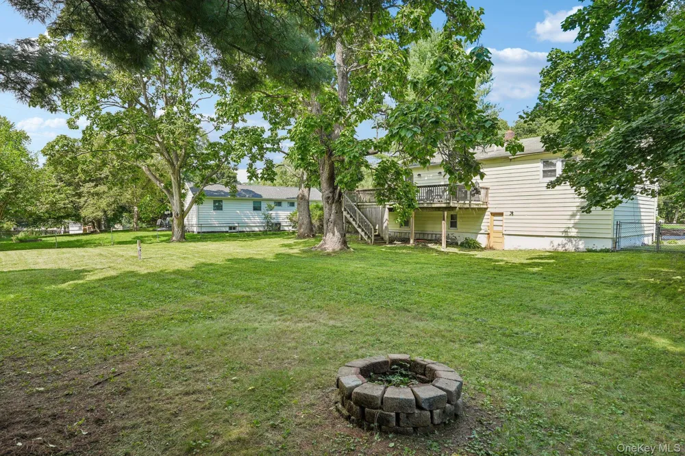 8 Townsend Place Chester, NY 10918