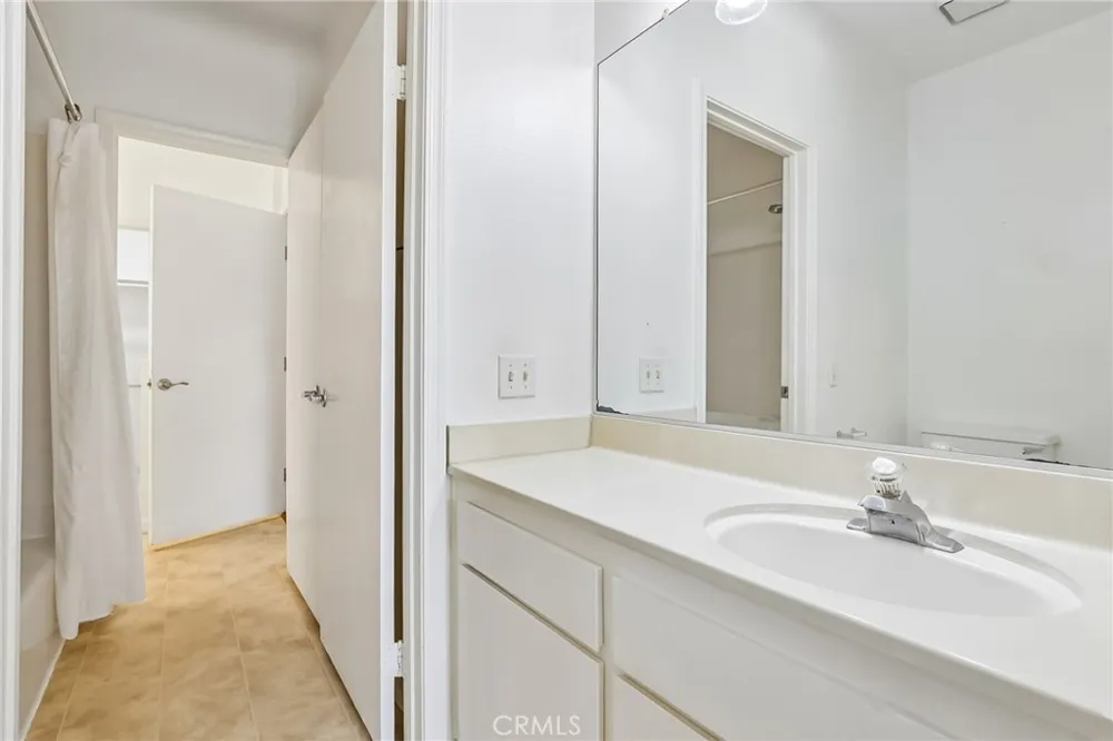 4752 Tiara Drive #103 Huntington Beach, CA 92649