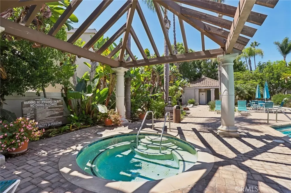 4752 Tiara Drive #103 Huntington Beach, CA 92649