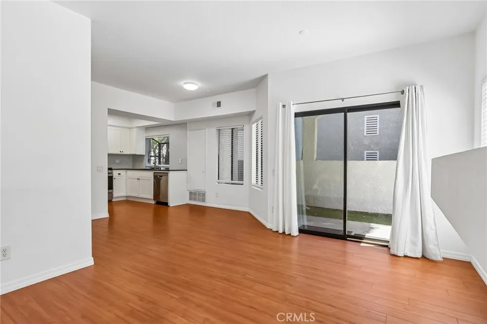 4752 Tiara Drive #103 Huntington Beach, CA 92649