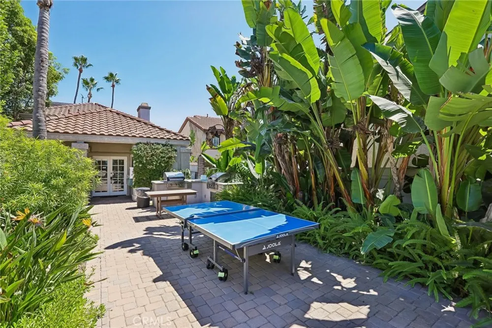 4752 Tiara Drive #103 Huntington Beach, CA 92649