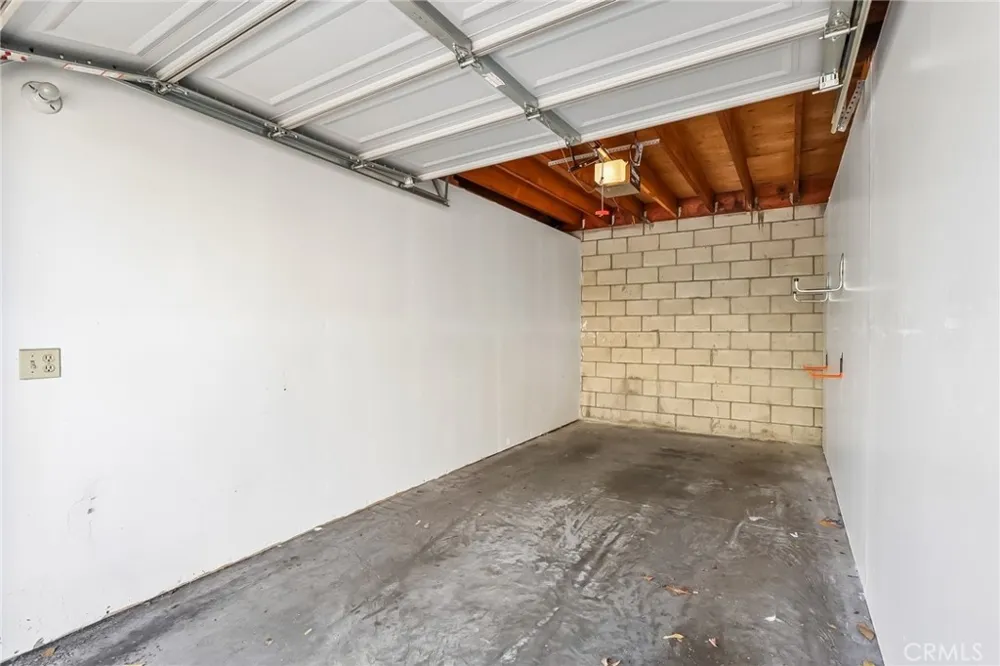 4752 Tiara Drive #103 Huntington Beach, CA 92649