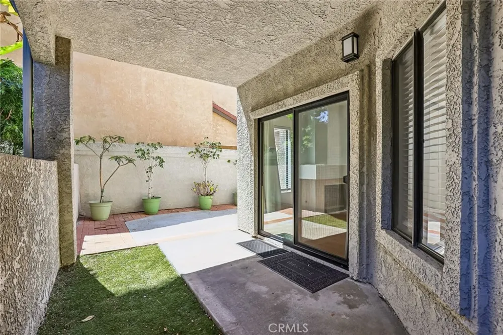 4752 Tiara Drive #103 Huntington Beach, CA 92649