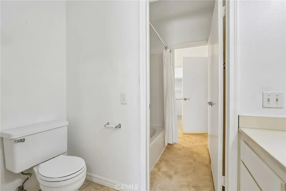 4752 Tiara Drive #103 Huntington Beach, CA 92649