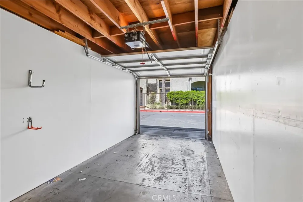 4752 Tiara Drive #103 Huntington Beach, CA 92649
