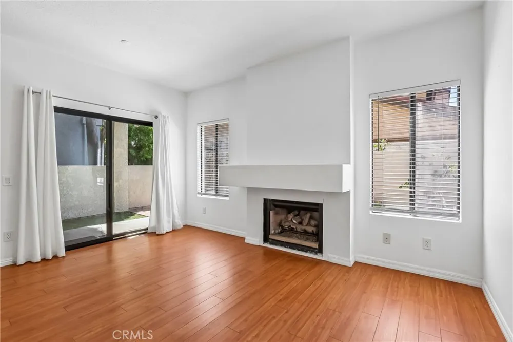 4752 Tiara Drive #103 Huntington Beach, CA 92649
