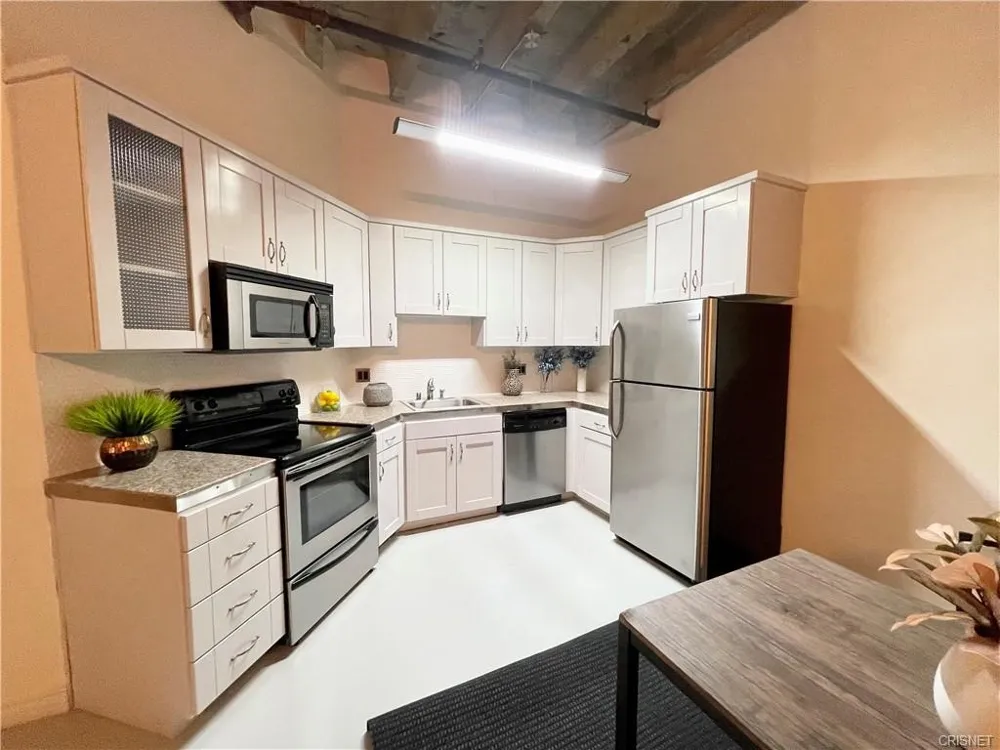 312 W 5th Street #609 Los Angeles, CA 90013