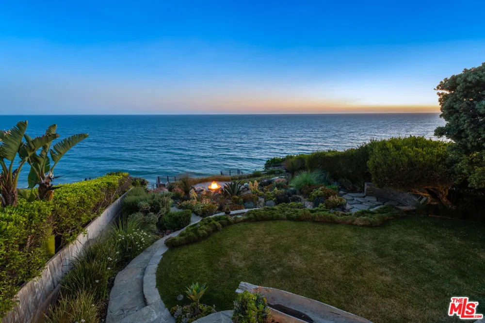 7089 Birdview Avenue Malibu, CA 90265
