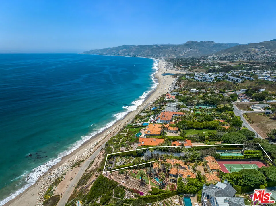 7089 Birdview Avenue Malibu, CA 90265